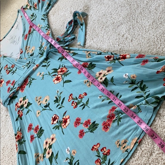 Floral Surplice Wrap Skater Dress Short - Picture 8 of 8